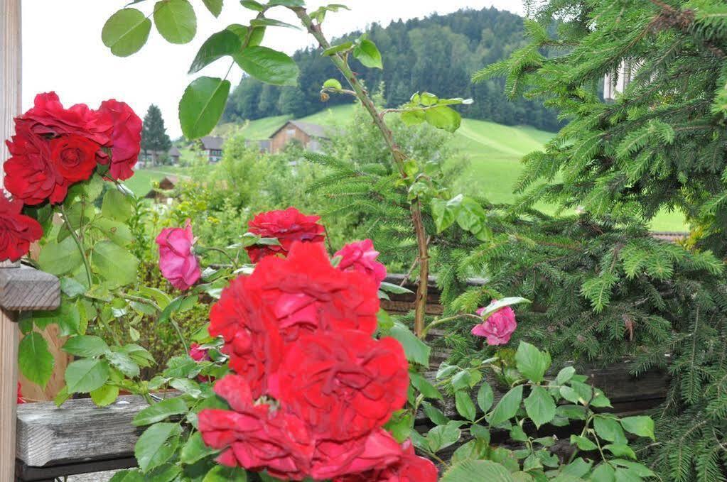 Gaestehaus Gitti Dorner Hittisau Buitenkant foto